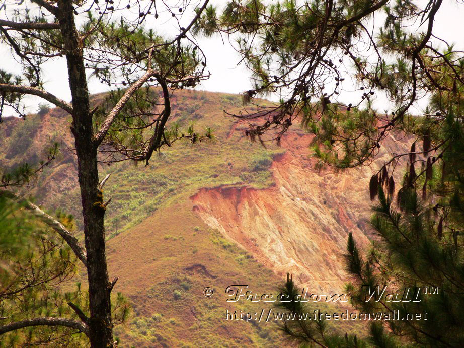 collapsed-mountain-in-baguio