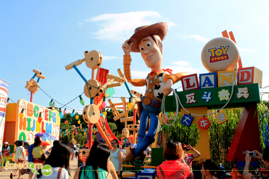 toy-story-land.jpg