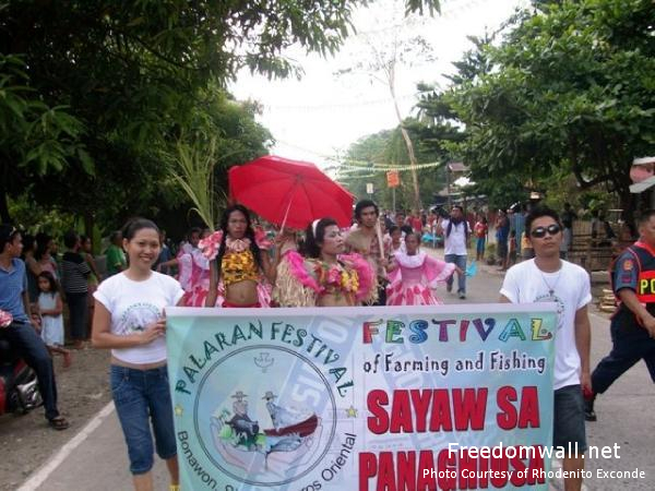 Bonawon Palaran Festival parade