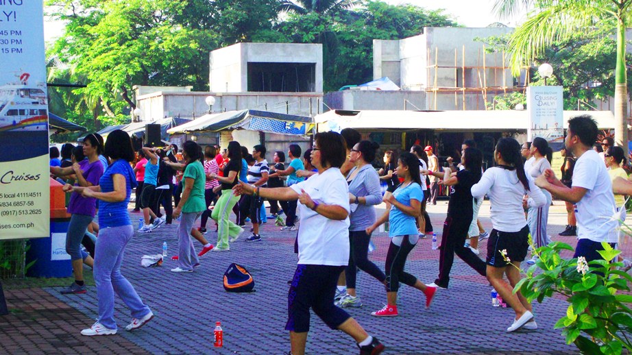 Sunday Morning Exercise at Harbour Square