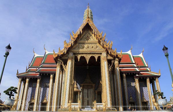Prasat Phra Dhepbidorn (The Royal Pantheon)