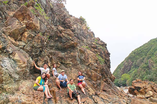 A group photo in an Aniao rock with Corinne "Grace" Santelices, Mary Jane "Queennie" Garay, Karen Salting, Teddy Buagas, Roderick Ordonez, and Ian Limpangog