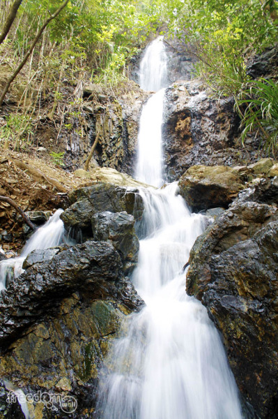 Diguisit falls
