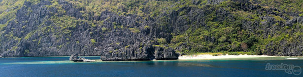 Tapiutan island panorama featuring the Star Beach