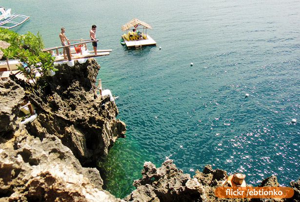 Ariel's Point Cliff Jumping