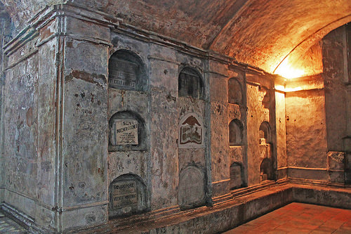 nagcarlan underground graves