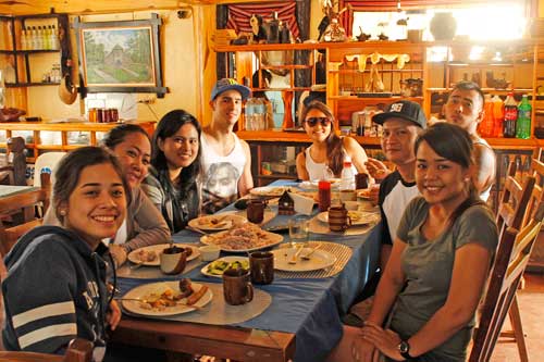 Breakfast at Pinikpikan House