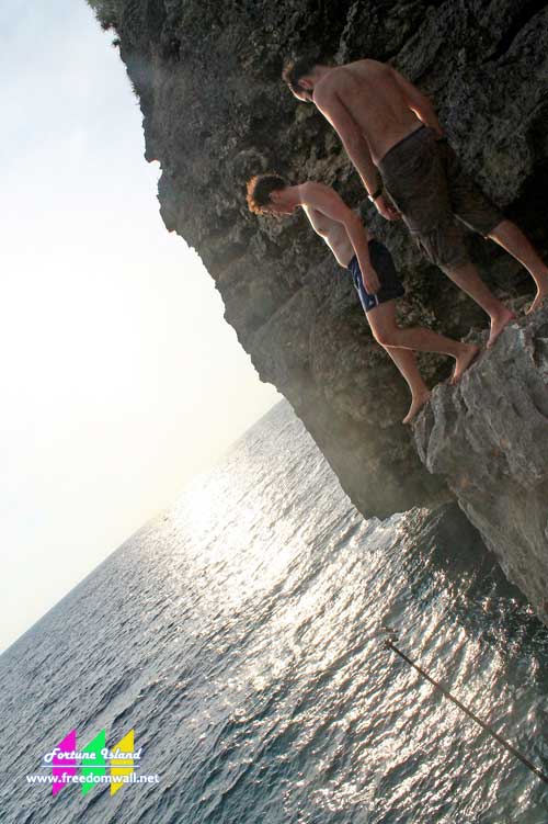 fortune island cliff jumping
