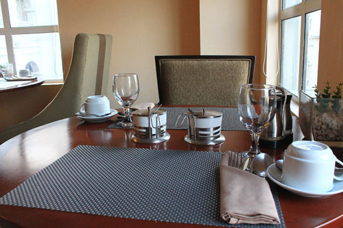 cafe kyoto dining set
