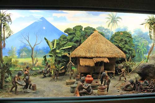 A diorama of early Filipinos