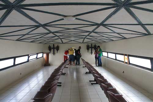 The view deck at the arm of the Memorial Cross