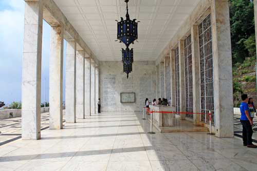 the Colonnade, Dambana ng Kagitingan