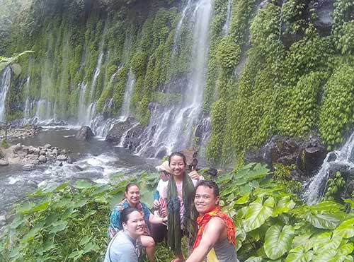 Just a normal groupie at Asik Asik Falls (Teddy Buagas, Karen Salting, Jo Anne Marpuri, Corrine Grace "Cookie" Santelices