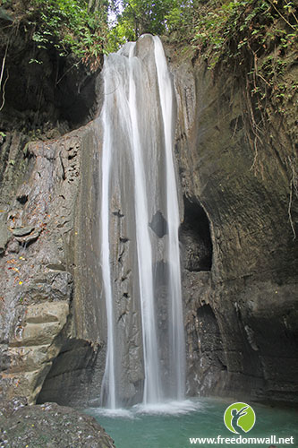 Binalayan Hidden Falls