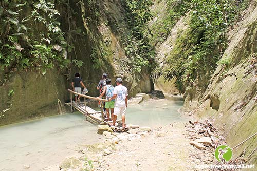 Way to Dao Falls