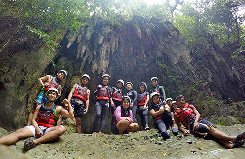 Cebu Bloggers Society Members doing the Canyoneering