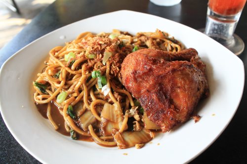 Food find in Yogyakarta: mie goreng