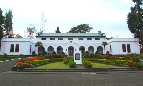 The Mansion: The official residence of the President of the Republic of the Philippines in the north
