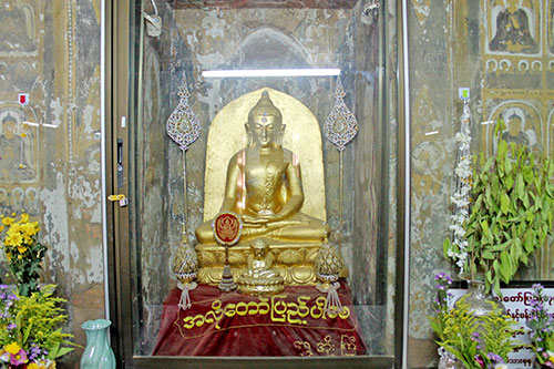The Buddhas inside the Swesandaw Pagoda are adorned with diamonds at the crown