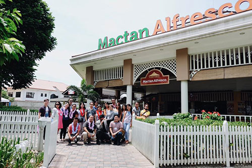 The participants of the 2016 edition of Cebu Food Crawl (Photo by: Sinjin Pineda)