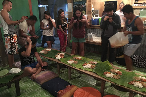 Malapascua Budget Inn Modified Boodle Fight