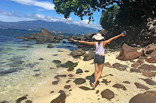 An uncrowded white strip at the southern end of Apo Island