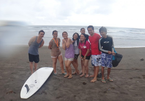 Bagasbas surfing lesson