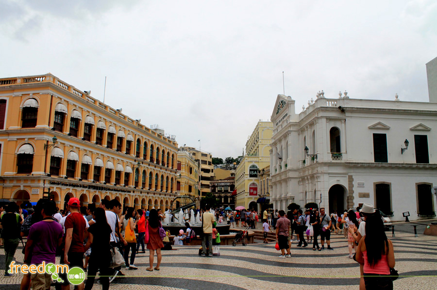 Leal Senado (Senado Square)