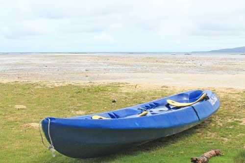 Villa Cleofas canoe