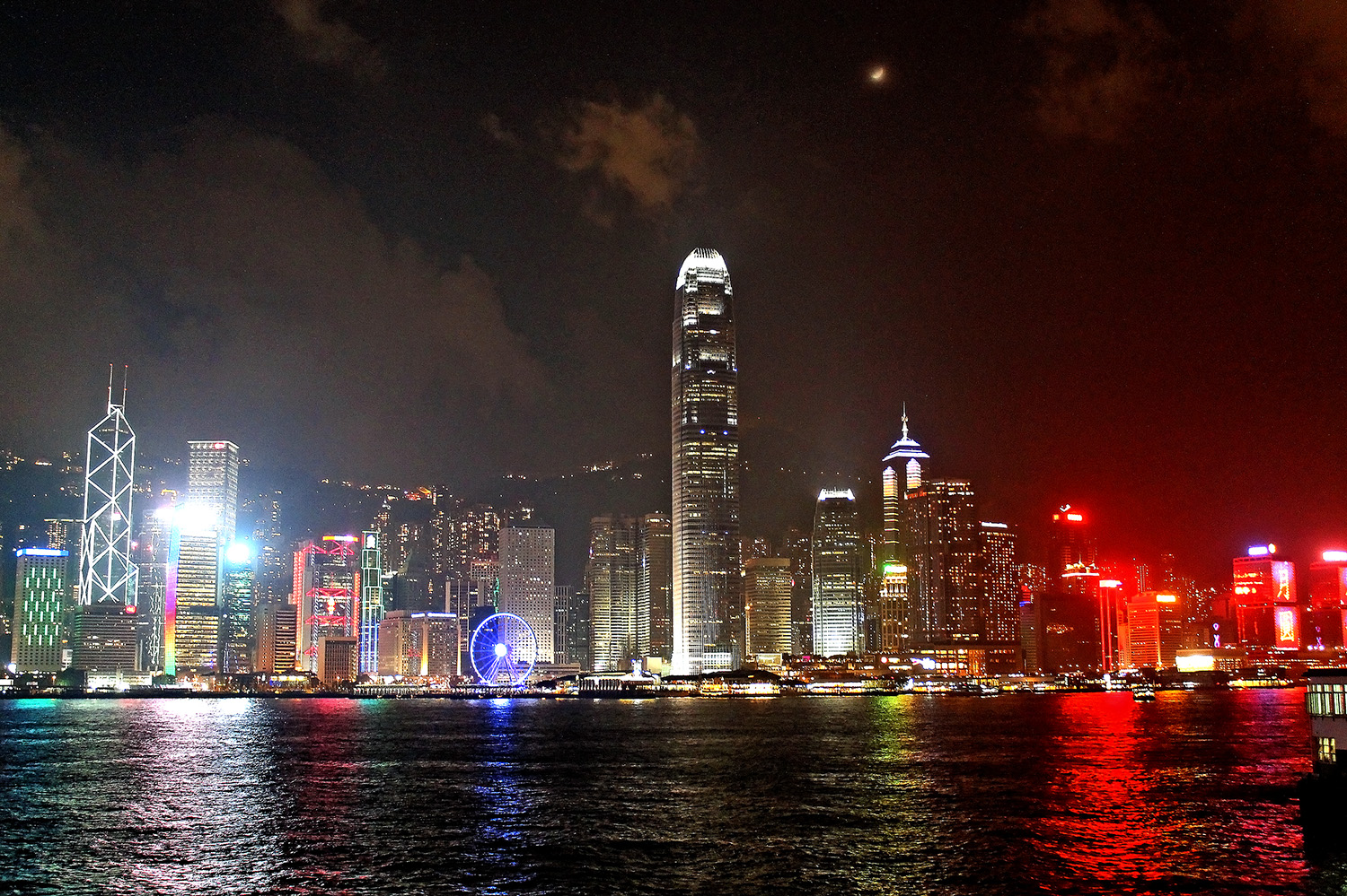 victoria harbor hong kong