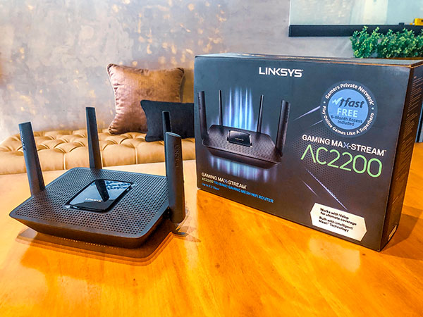 LinkSys MR8300