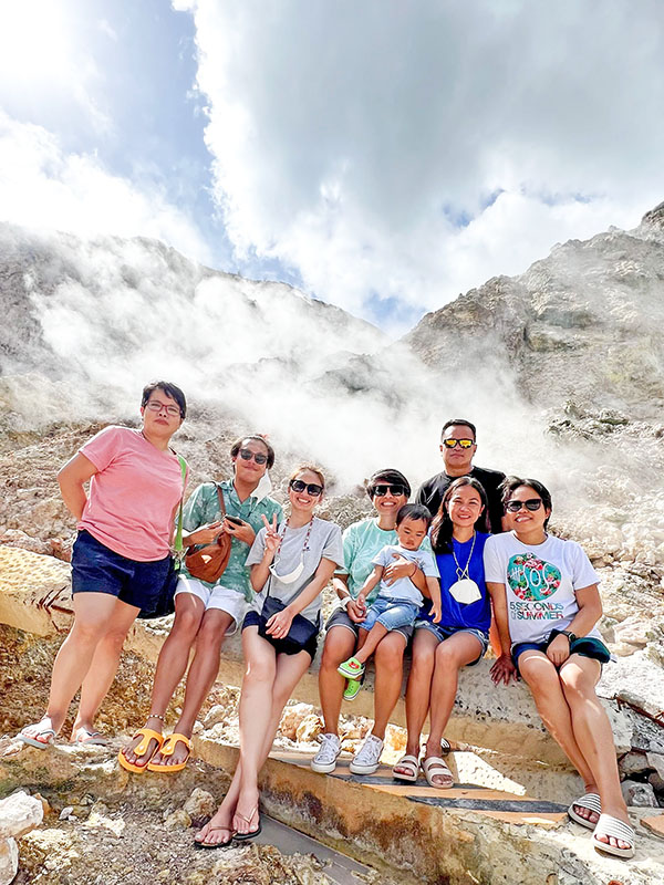 Taking risks just to take a groupie at Valencia's Mag-Aso volcanic steam vents