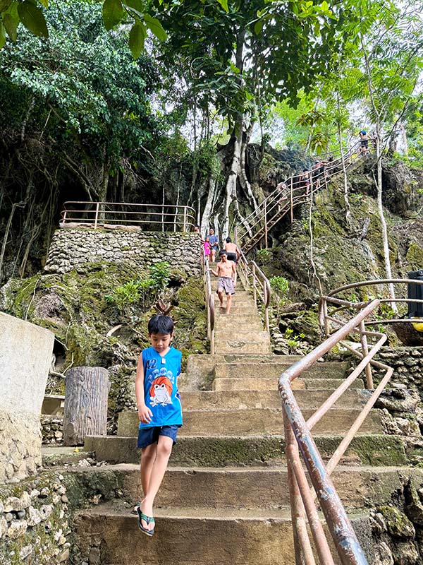 Trekking trail to the main cascade with concrete steps. Some areas are slippery, so take extra caution.